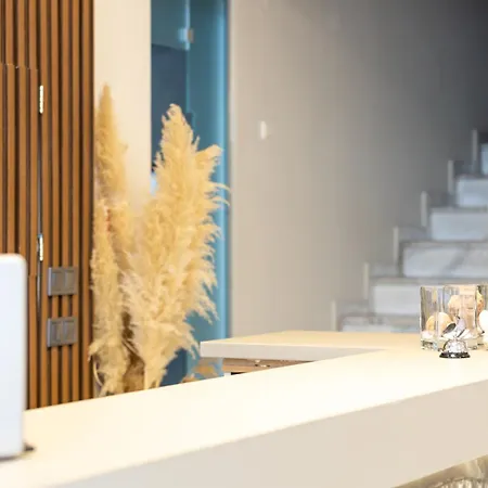 Argo ホテル Paralía